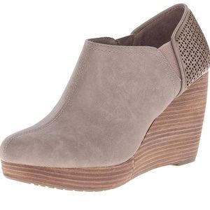Dr. Scholl's Harlow wedge bootie